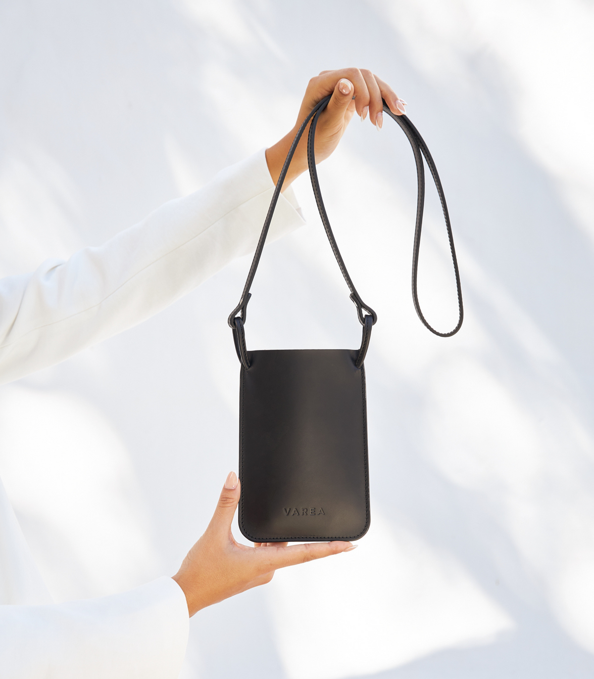 PLIA (Vegetable Tanned Leather Bag)
