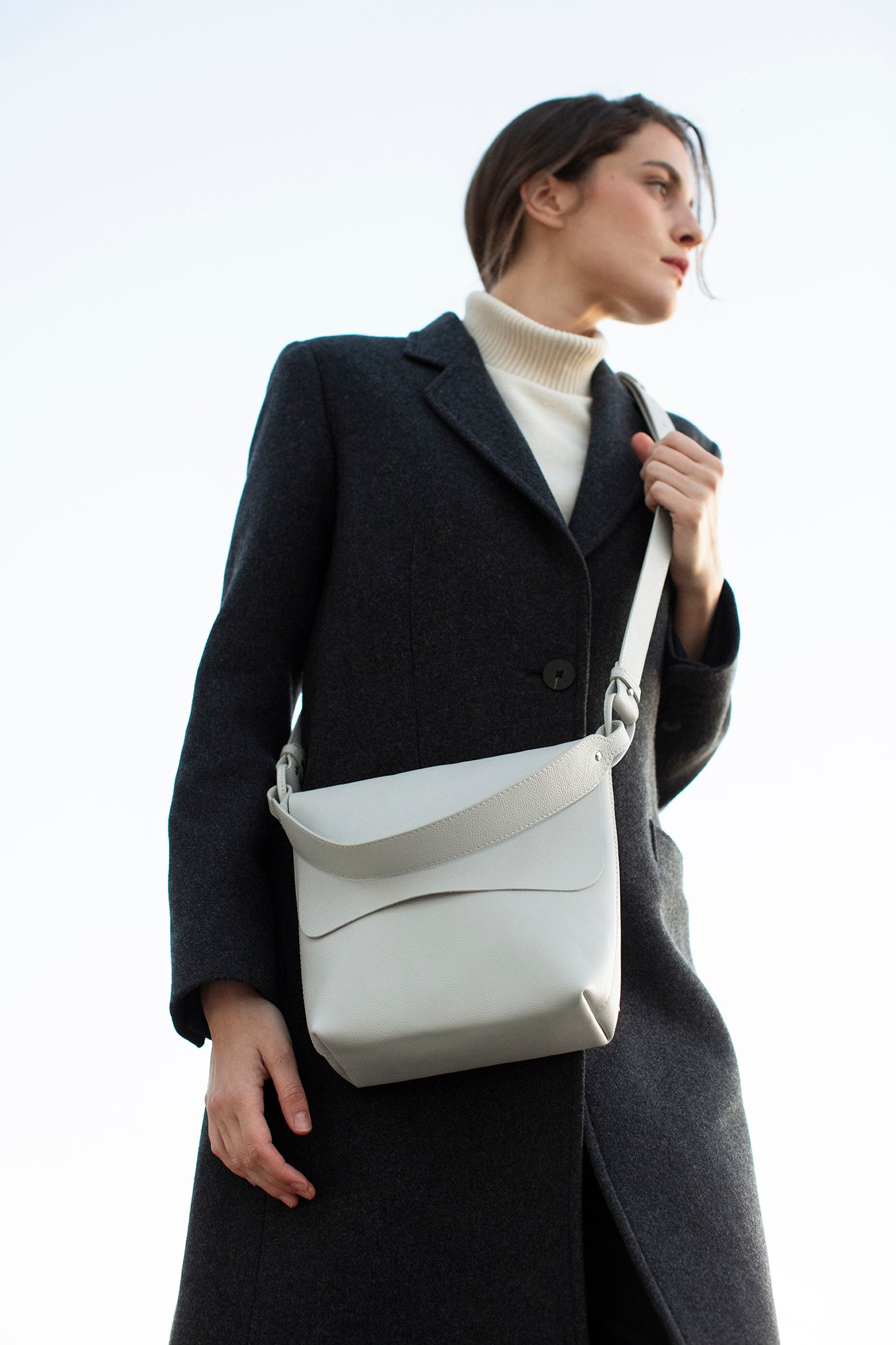 uni's room select【studioSAMI】RUFF BAG SILK_NAVY SHOULDER BAG (M) – RAMIDUS ONLINE